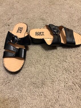 Women’s Black Slide Sandals